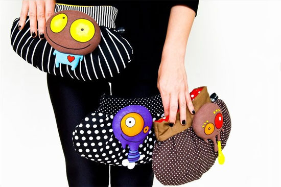 Amigonstro bags with puppets  Amigonstro, accessories with puppets.